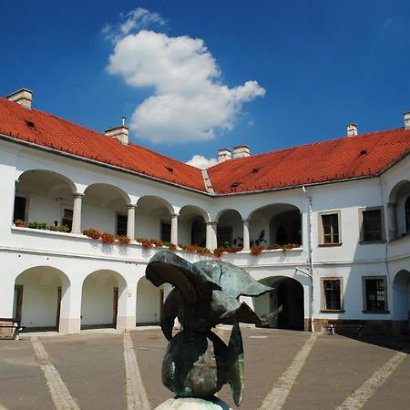 Dobo Teri Apartman Eger Zewnętrze zdjęcie