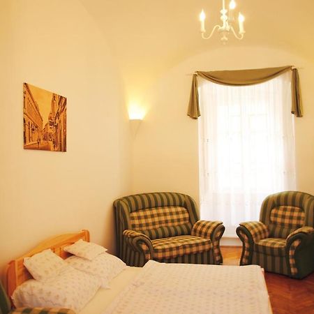Dobo Teri Apartman Eger Pokój zdjęcie