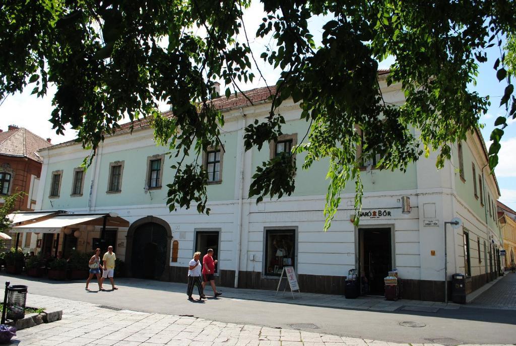 Dobo Teri Apartman Eger Zewnętrze zdjęcie