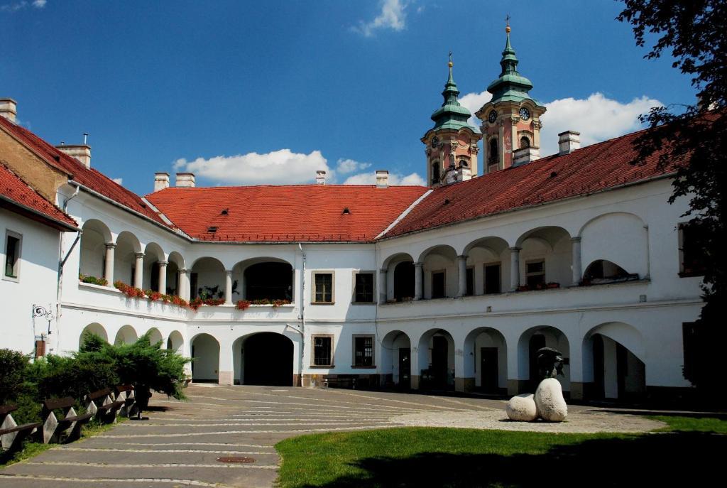 Dobo Teri Apartman Eger Zewnętrze zdjęcie